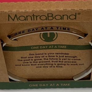 Silver Mantraband bracelet - One Day At A Time
